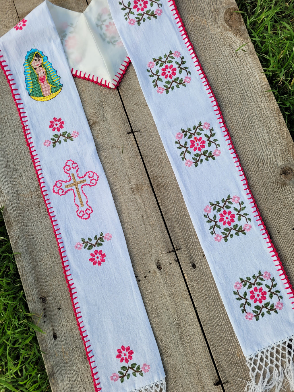 Punta de Cruz Graduation Sash L10